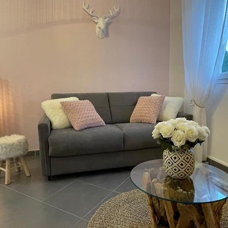 Studio Calme Et Cosy Saint-Julien-les-Villas ภายนอก รูปภาพ