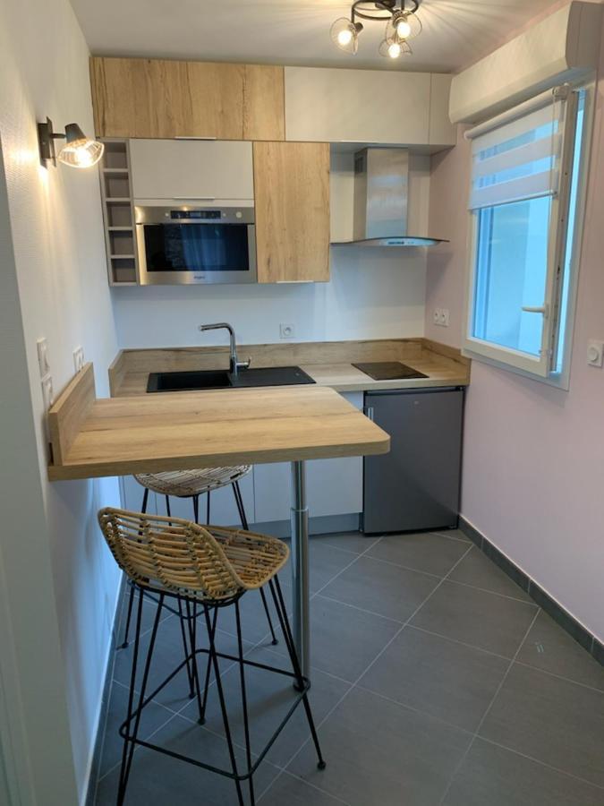 Studio Calme Et Cosy Saint-Julien-les-Villas ภายนอก รูปภาพ