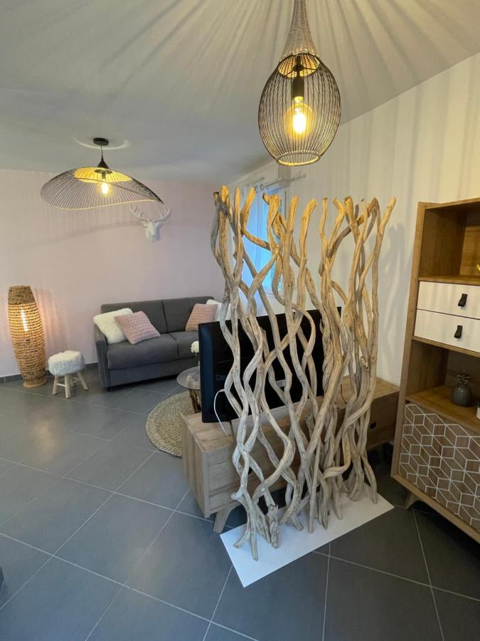 Studio Calme Et Cosy Saint-Julien-les-Villas ภายนอก รูปภาพ